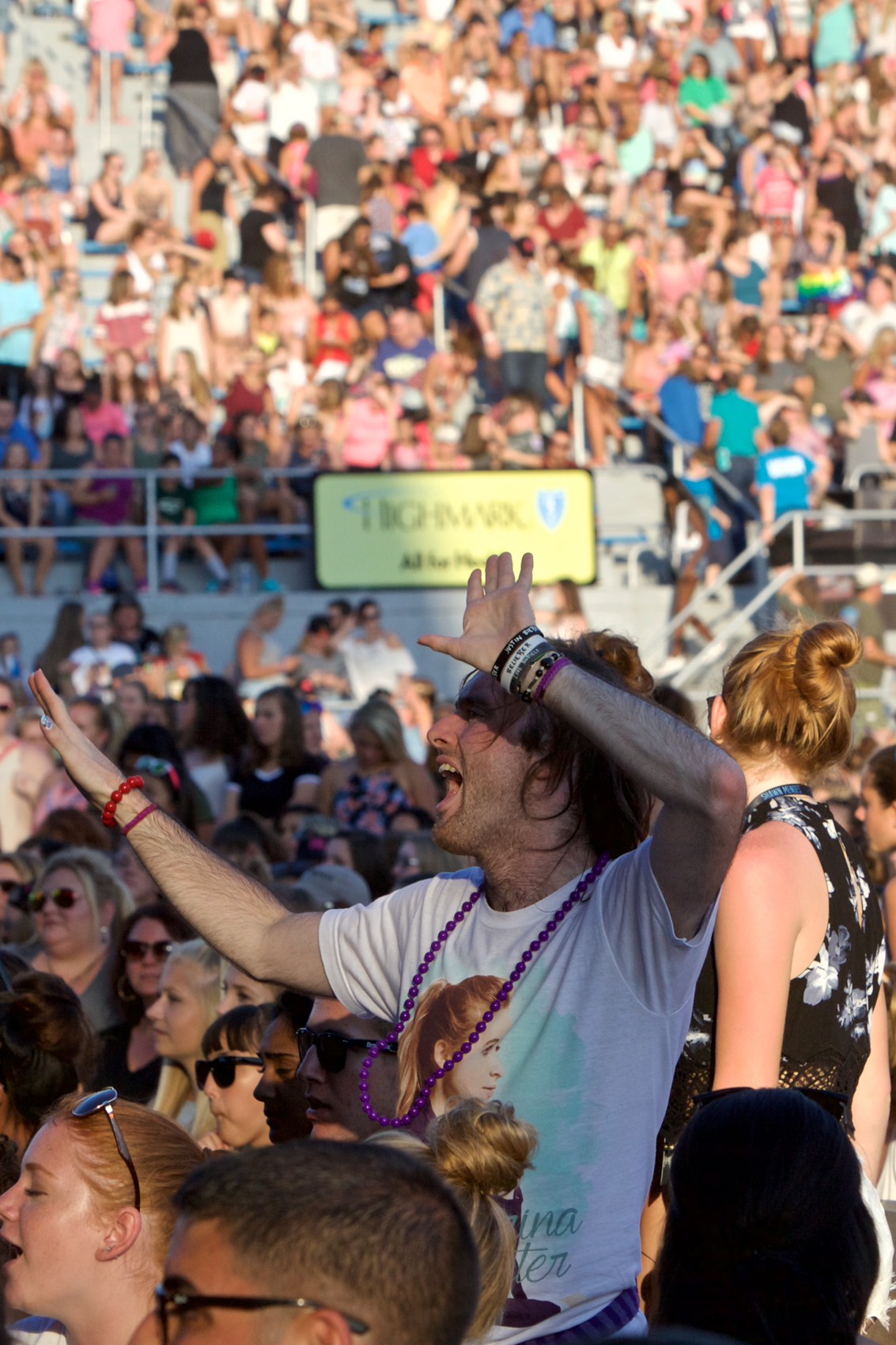 2016 Show of the Summer
Herseypark Stadium
Hersey, PA
August 20, 2016

DerekBrad.com